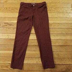 Eddie Bauer Slighly Curvy Slim Straight Maroon